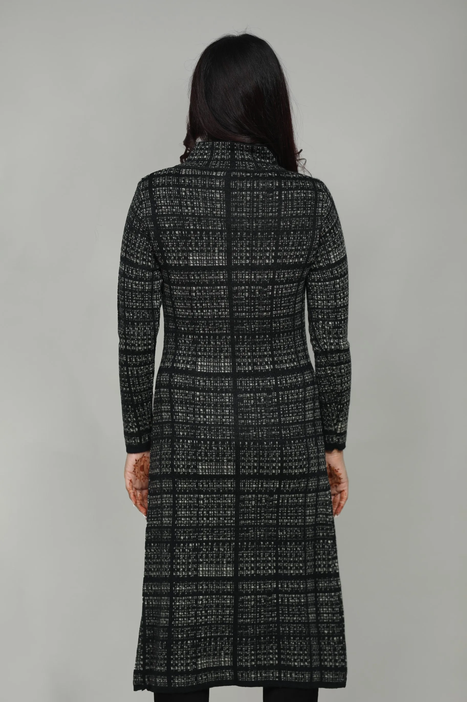 Women Knitted Checkered T-Neck Long Coat